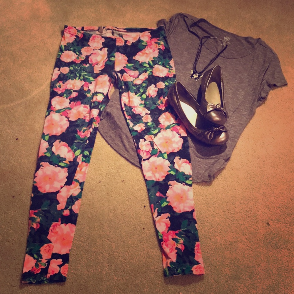 Degree, floral cotton leggings. Large